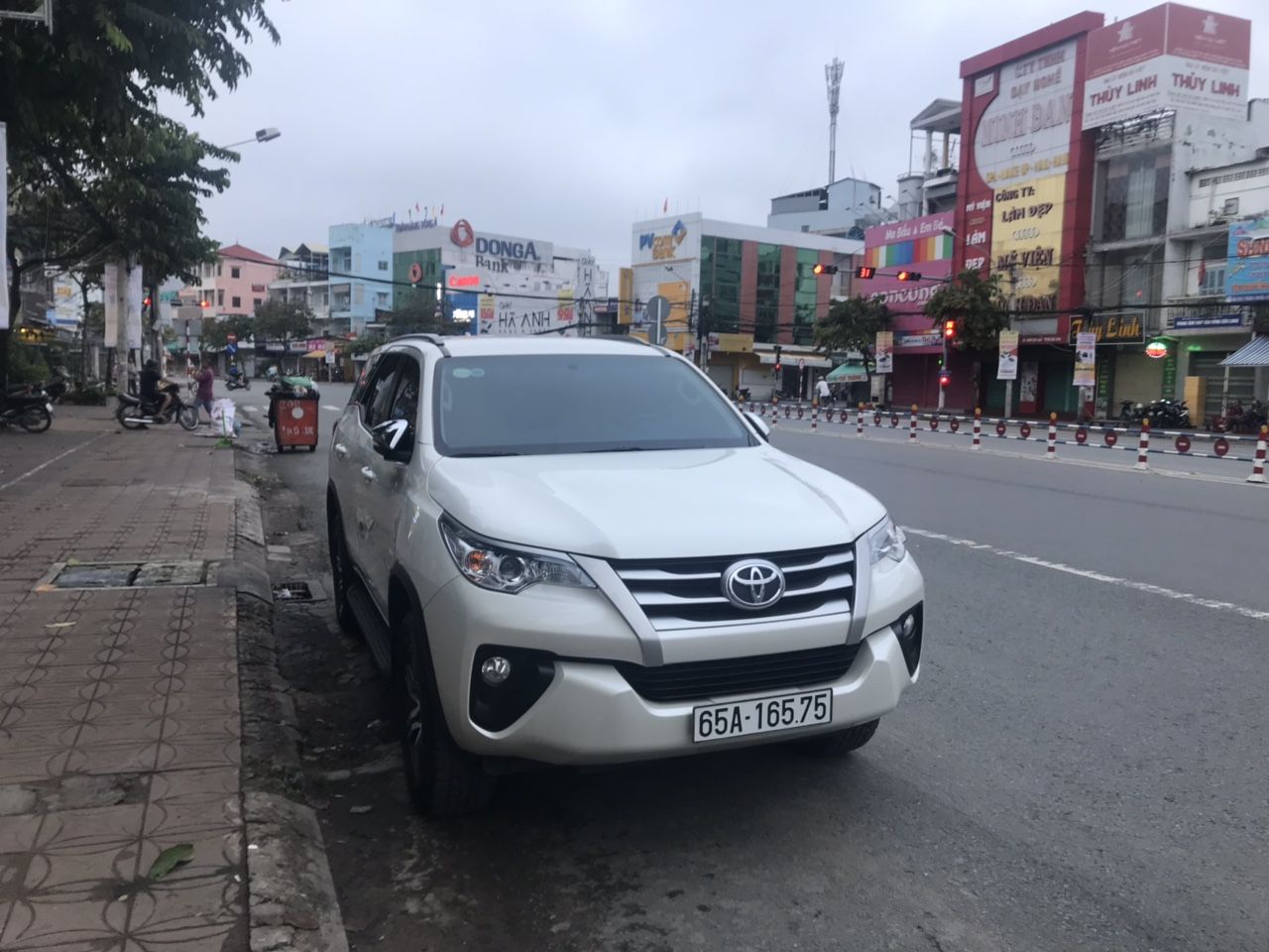 Thuê xe ô tô cần thơ